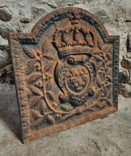 Antique French Cast Iron Fireback – Late 17th Century, 54 x 54 x 3 cm (1)