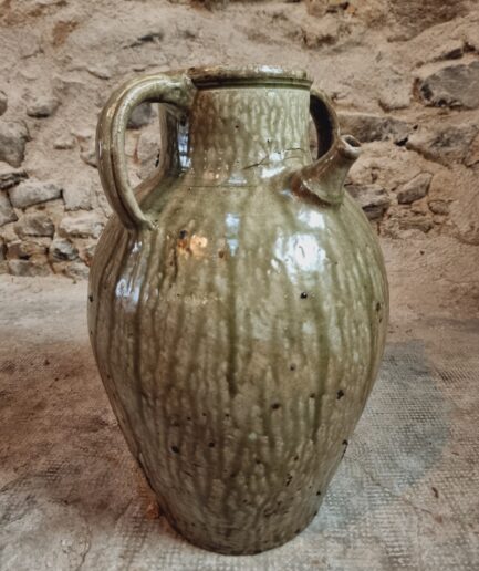 Large 19th Century French Terracotta Oil Pot with Green Glaze – Auvergne (1)