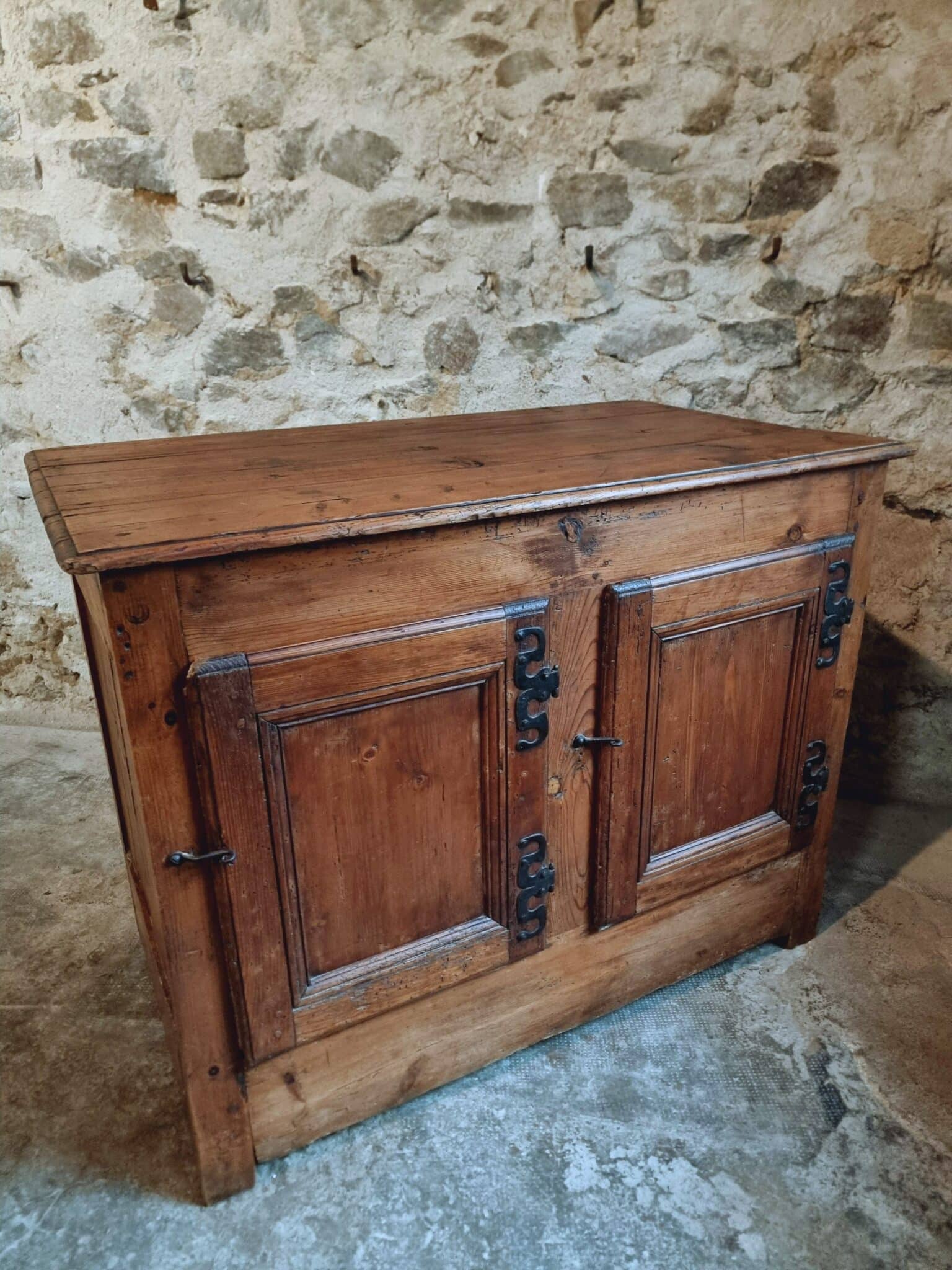 Antique Louis XVI Buffet Cabinet – 18th Century Pine Kitchen Island – Moustache Hinges – 124 x 70 x 95 cm (5)