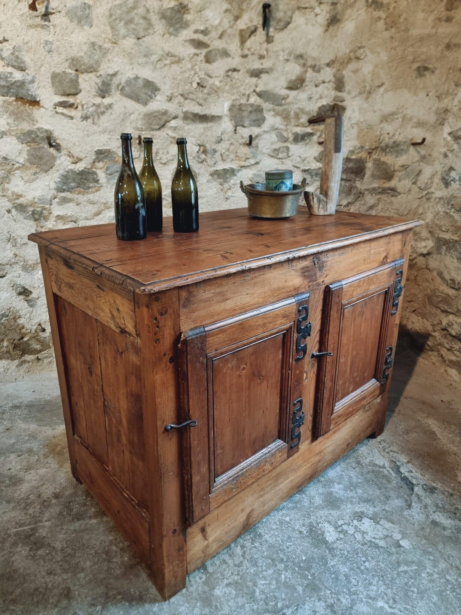 Antique Louis XVI Buffet Cabinet – 18th Century Pine Kitchen Island – Moustache Hinges – 124 x 70 x 95 cm (8)