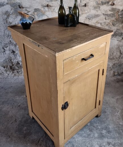 Vintage French Kitchen Work Cabinet – Rustic Painted Pine with Drawer and Cupboard (112 x 70 x 82 cm) (1)