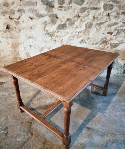 Antique French Oak & Elm Dining Table – Early 20th Century Farmhouse Table with Turned Legs (1)