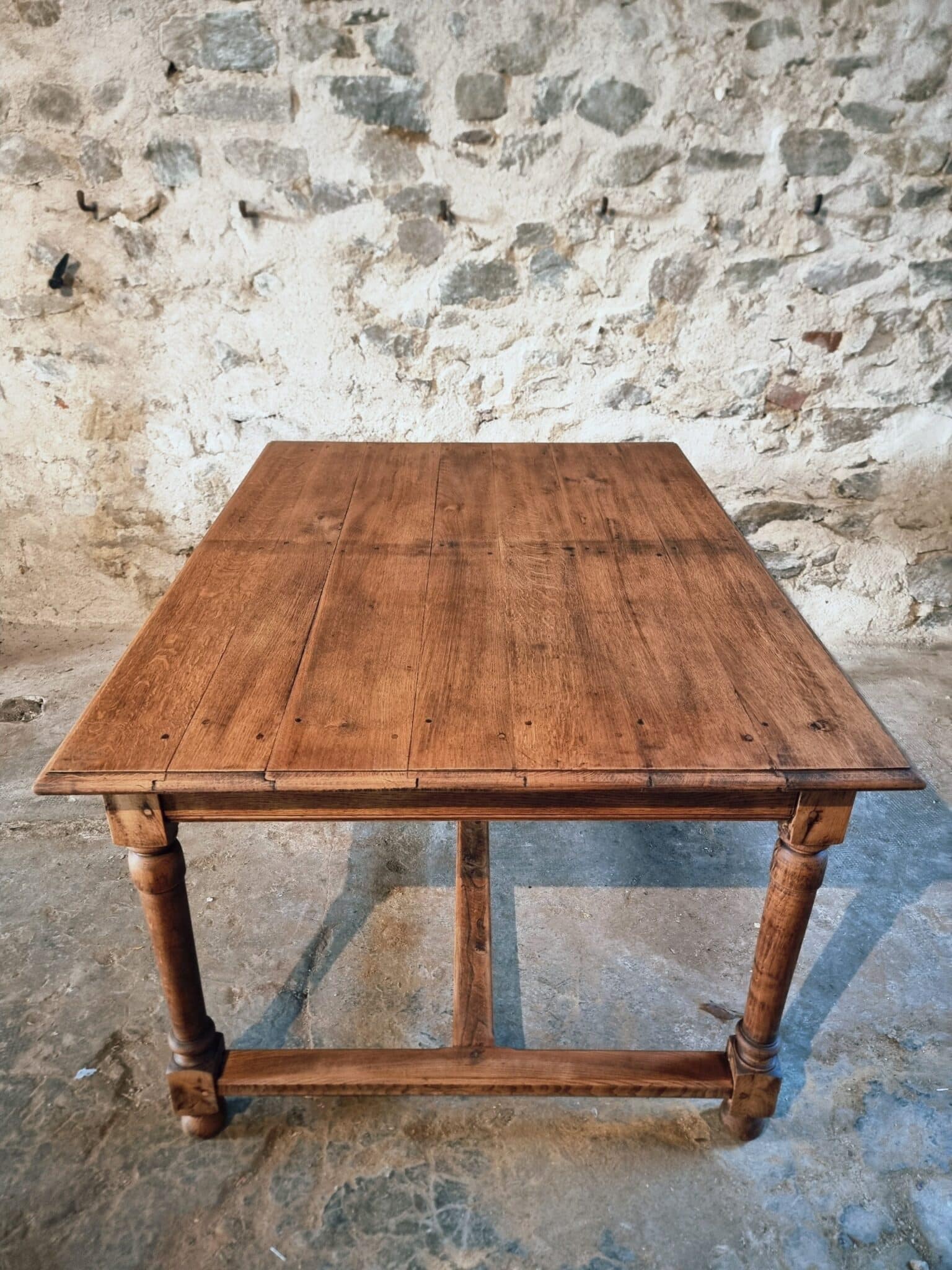 Antique French Oak & Elm Dining Table – Early 20th Century Farmhouse Table with Turned Legs (10)