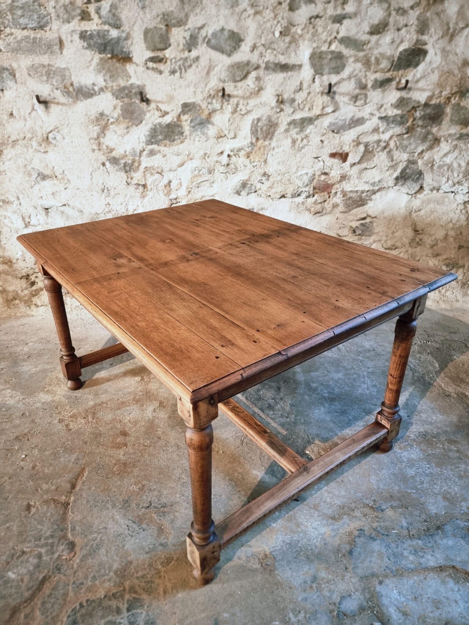 Antique French Oak & Elm Dining Table – Early 20th Century Farmhouse Table with Turned Legs (12)