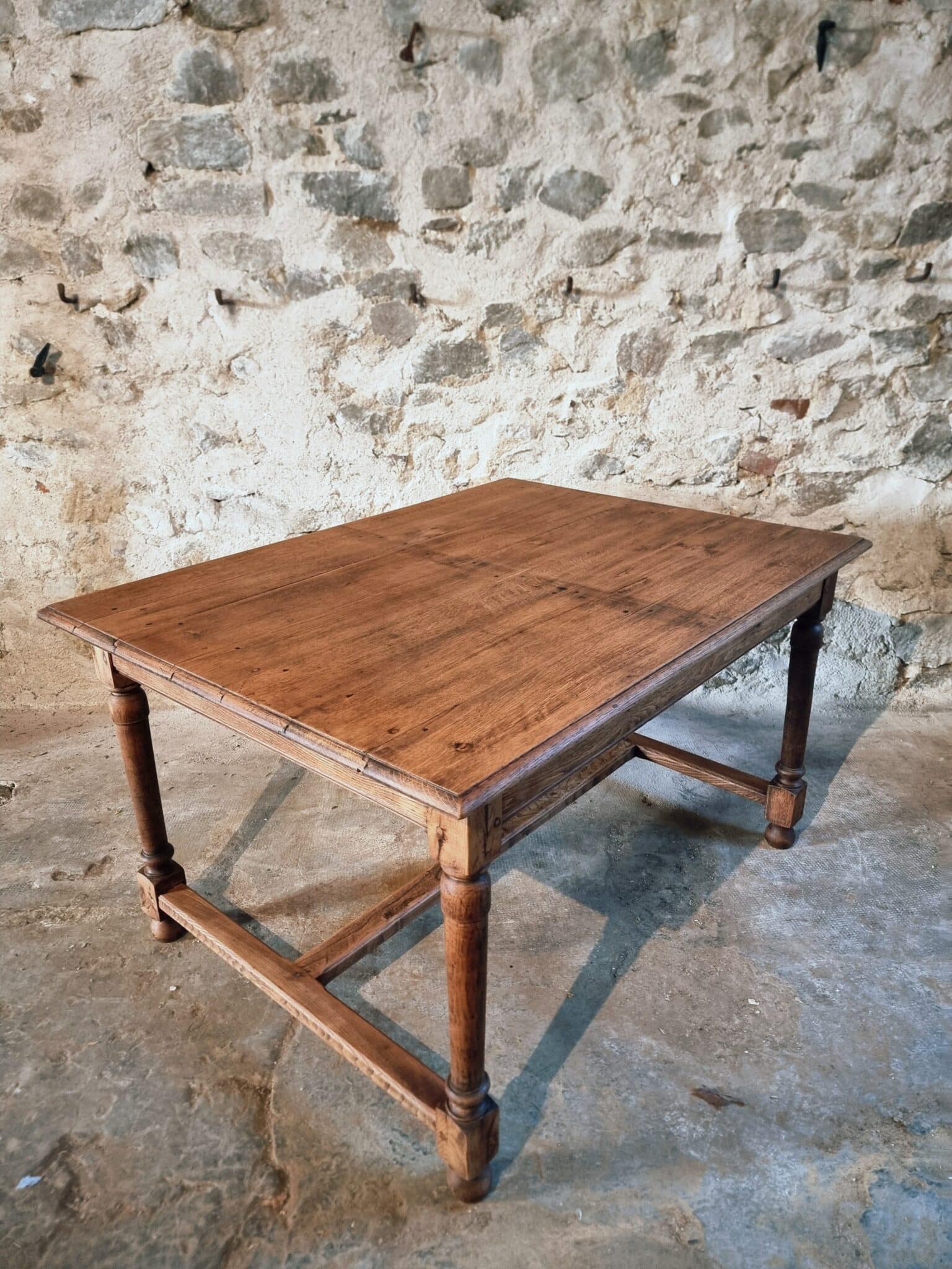 Antique French Oak & Elm Dining Table – Early 20th Century Farmhouse Table with Turned Legs (4)