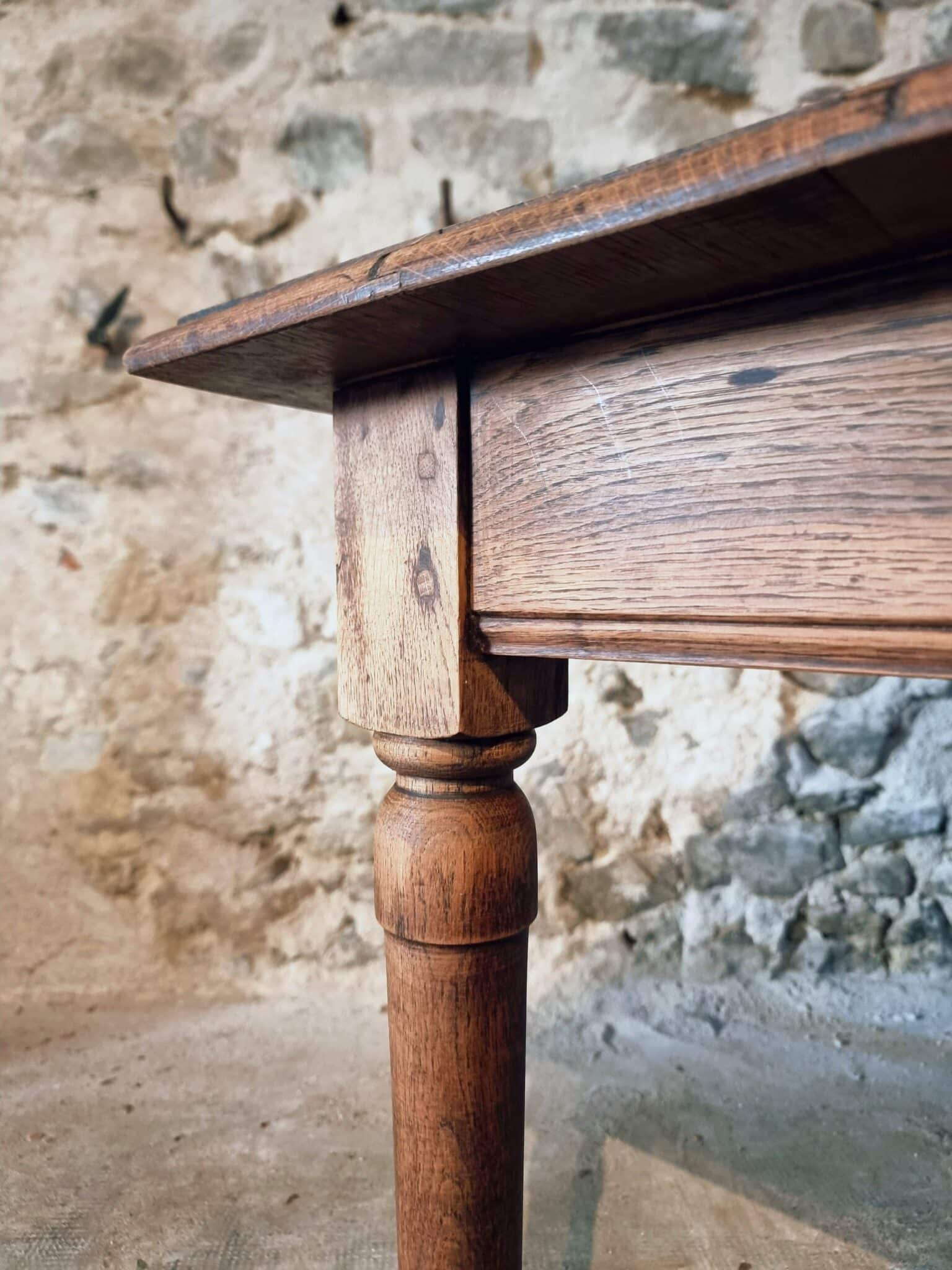 Antique French Oak & Elm Dining Table – Early 20th Century Farmhouse Table with Turned Legs (7)