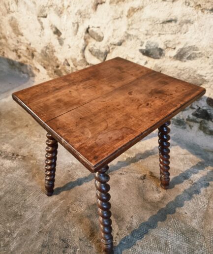 Antique Walnut and Oak Side Table with Barley Twist Legs – Circa 1870 (1)