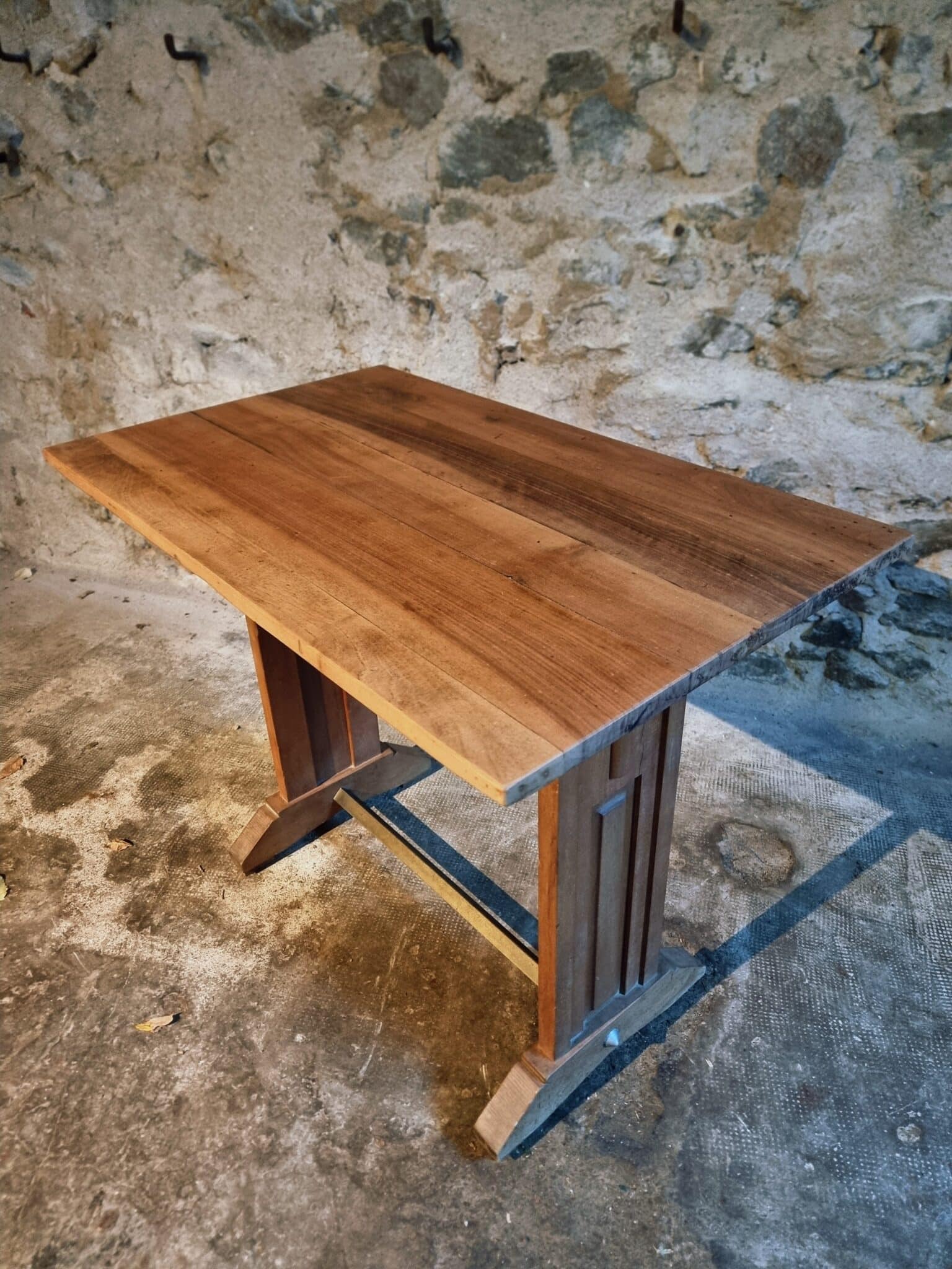 Vintage French Bistro Table 1930s – Beech Base with Walnut Top and Nickel-Plated Support (1) Vintage French Bistro Table 1930s – Beech Base with Walnut Top and Nickel-Plated Support (1)