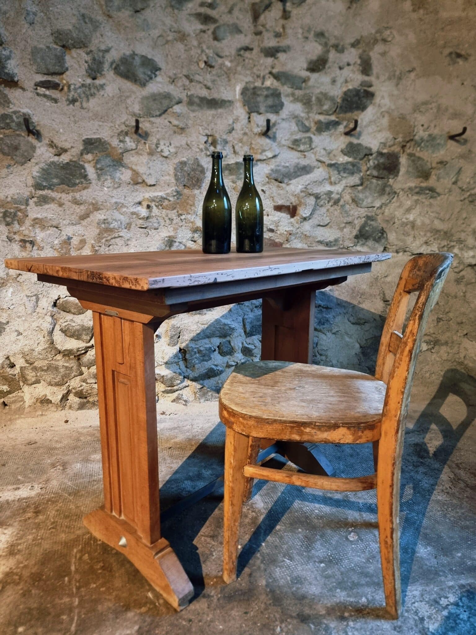 Vintage French Bistro Table 1930s – Beech Base with Walnut Top and Nickel-Plated Support (7)