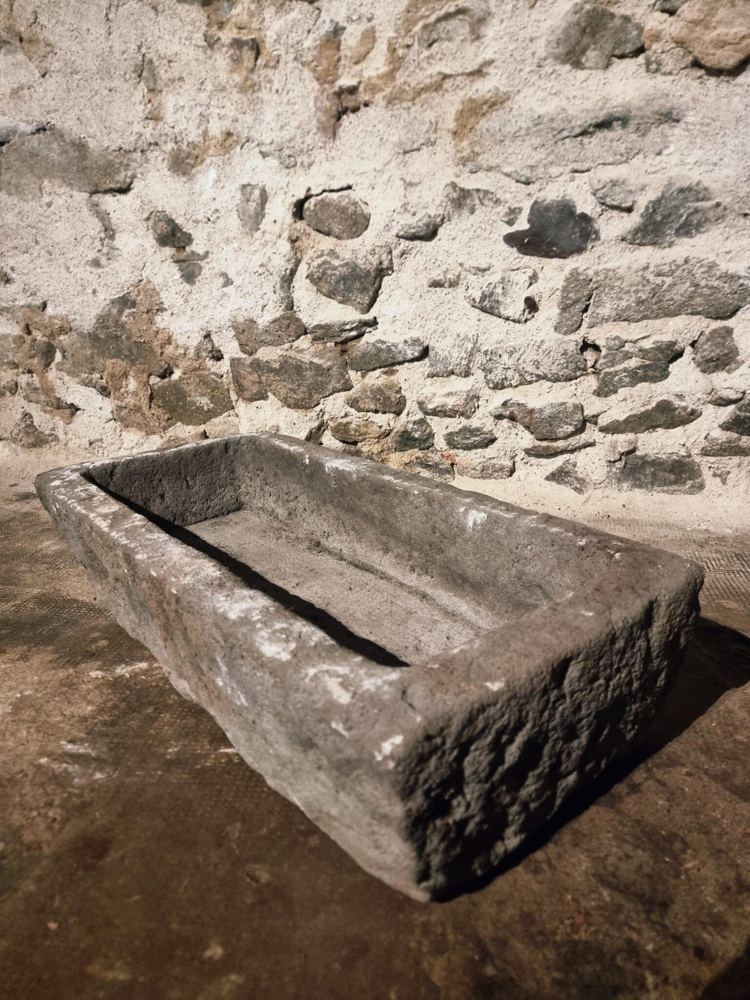 Antique Stone Trough Basin Planter (7)