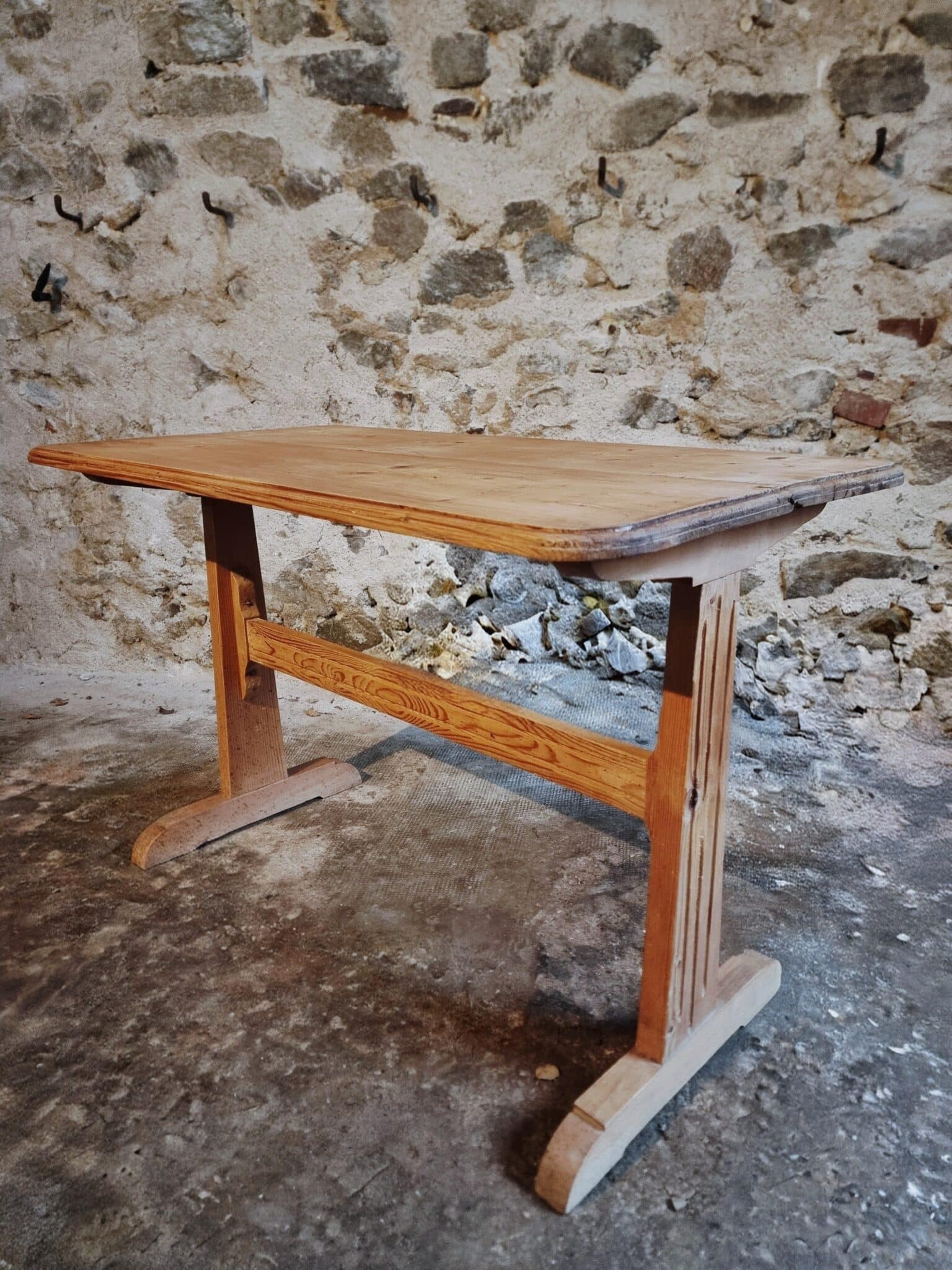 Vintage French Bistro Table 1930s – Pine Kitchen or Wine Table (14) Vintage French Bistro Table 1930s – Pine Kitchen or Wine Table base view