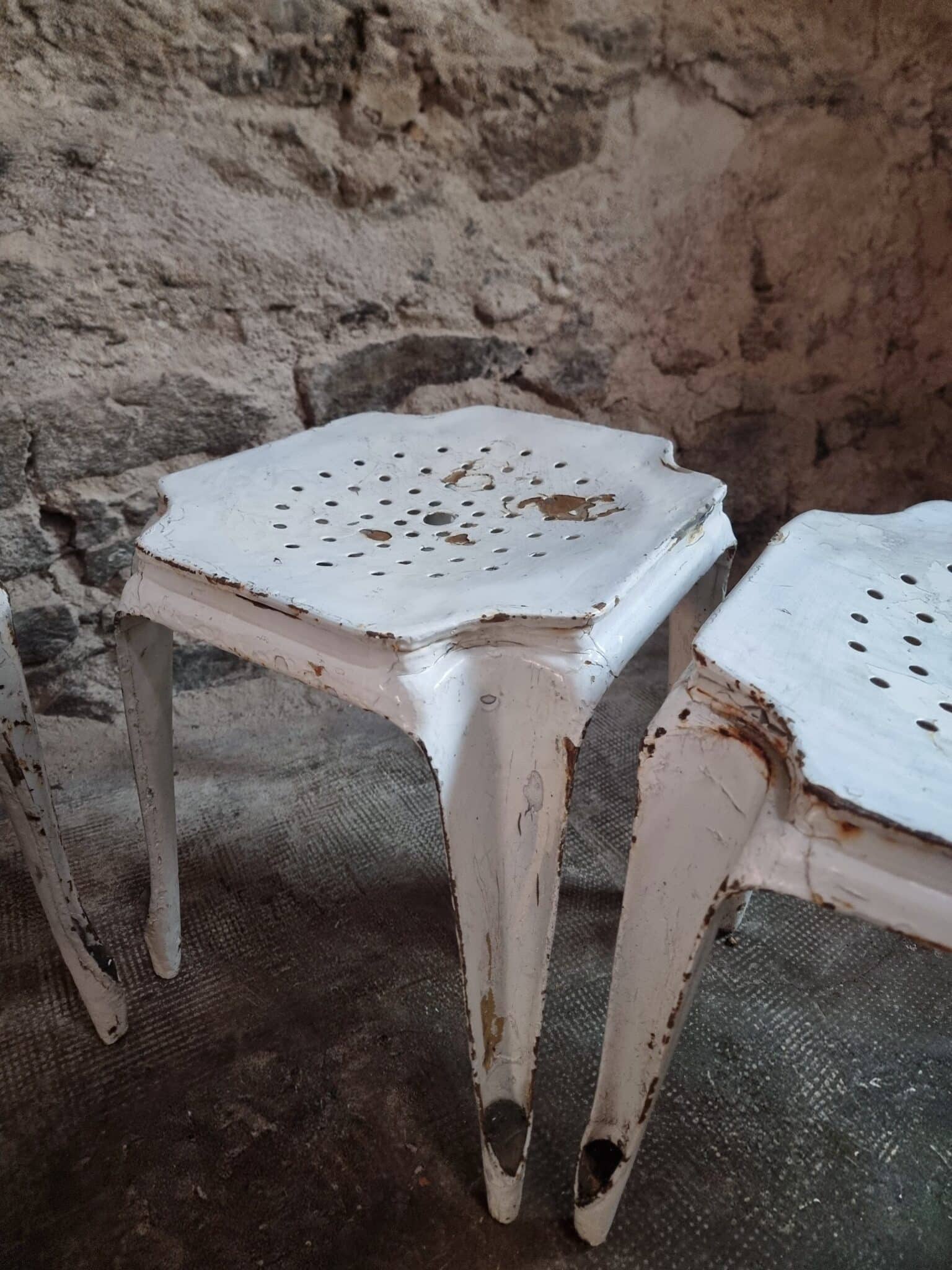 Vintage French Metal Stools – Set of 6 Multipl’s 1930s White Industrial Restaurant Stools (6) Multipl’s industrial stools authentic vintage condition