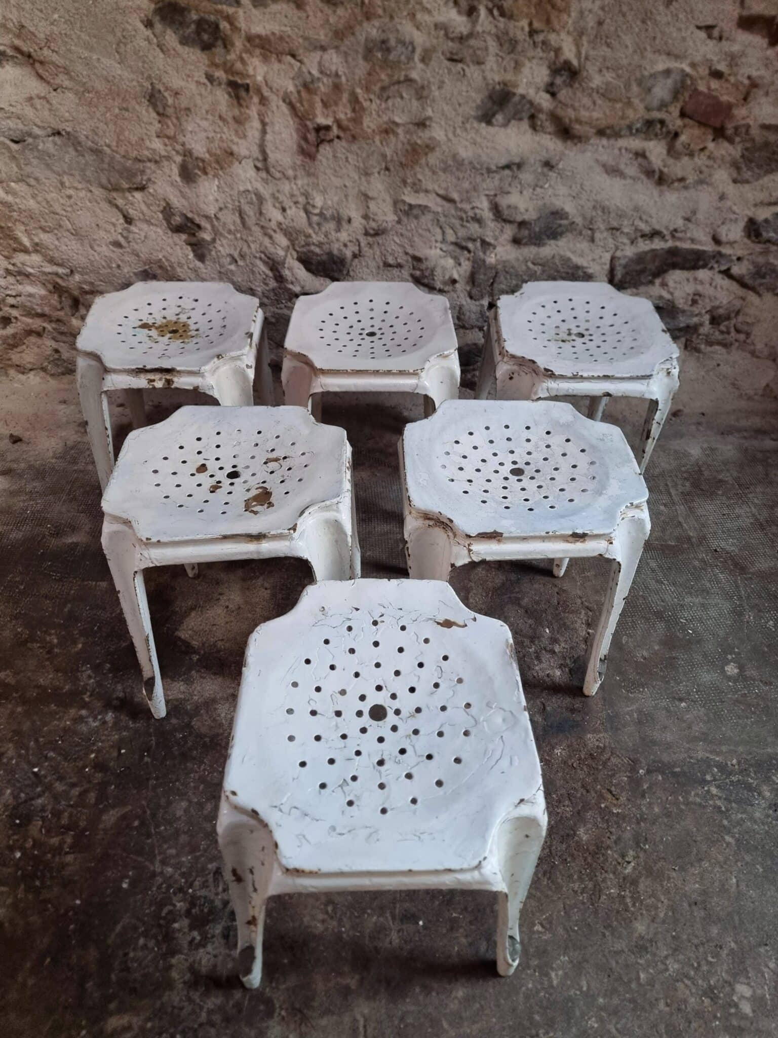 Vintage French Metal Stools – Set of 6 Multipl’s 1930s White Industrial Restaurant Stools (7) 1930s industrial restaurant stools France