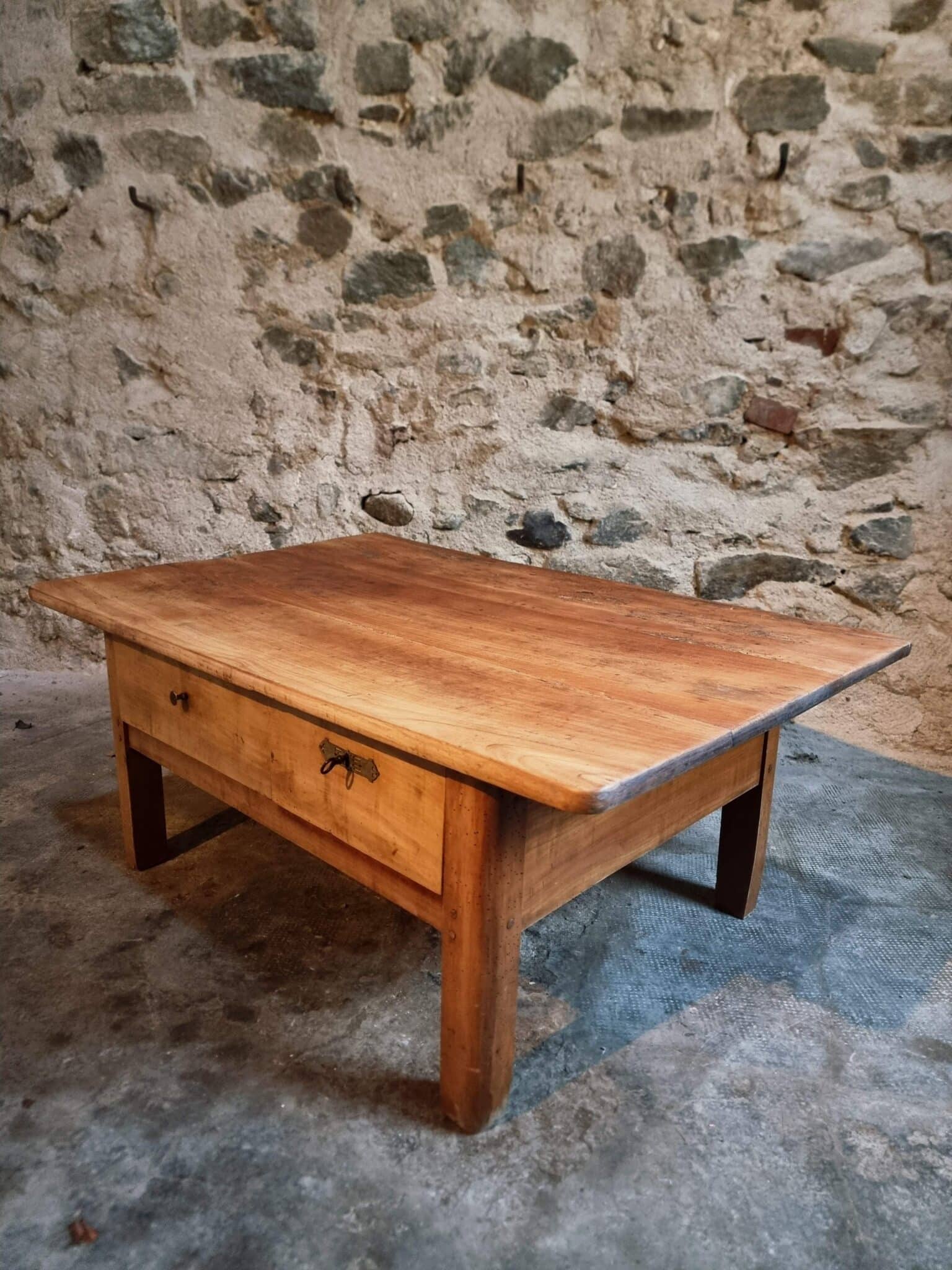 18th Century Cherrywood Coffee Table with Two Drawers (14) 18th century cherrywood coffee table side view with visible drawer fronts