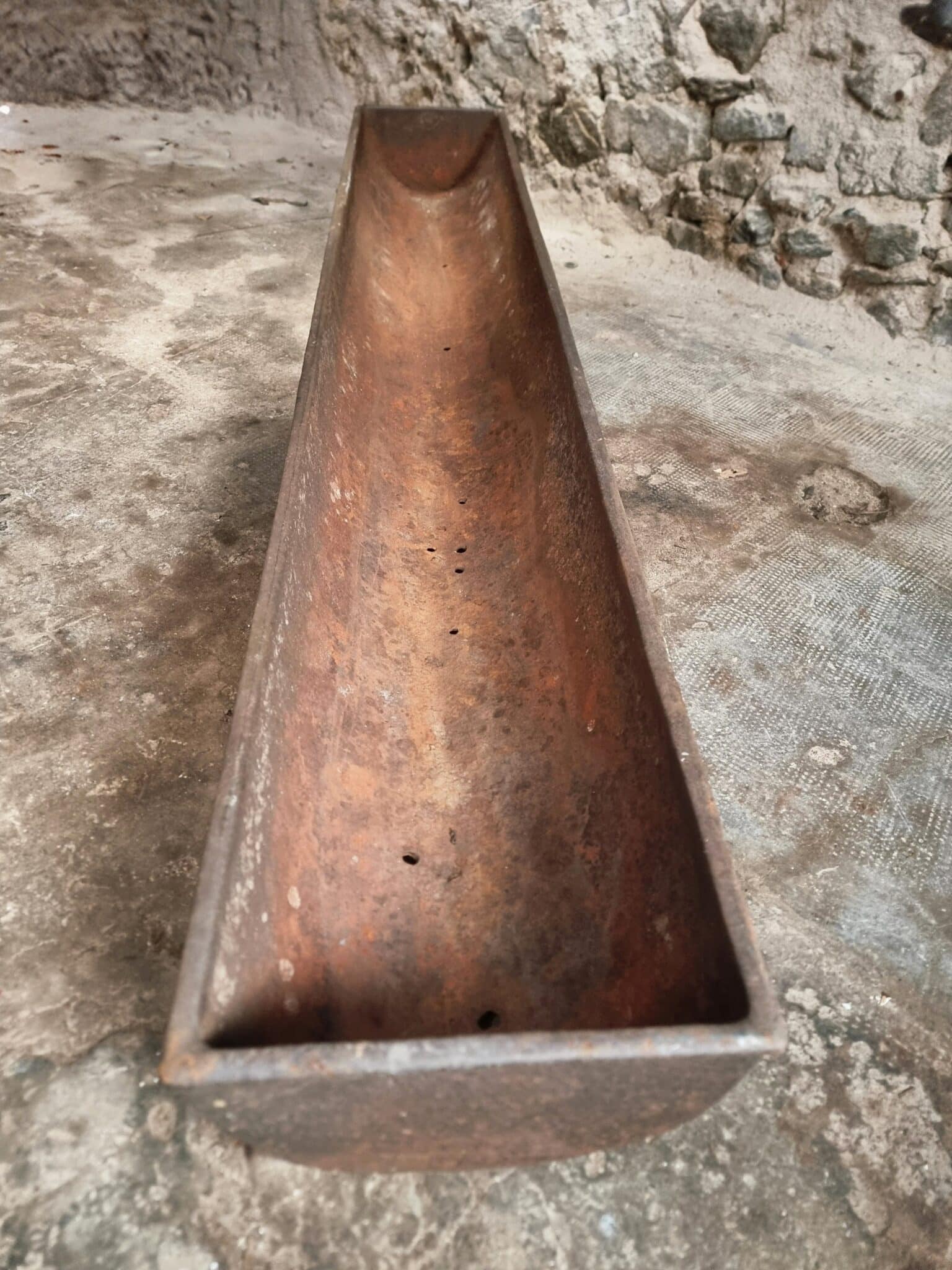 Antique French Cast Iron Water Trough 19th Century – Large Farm Trough 204 cm (10) Large antique agricultural trough heavy cast iron