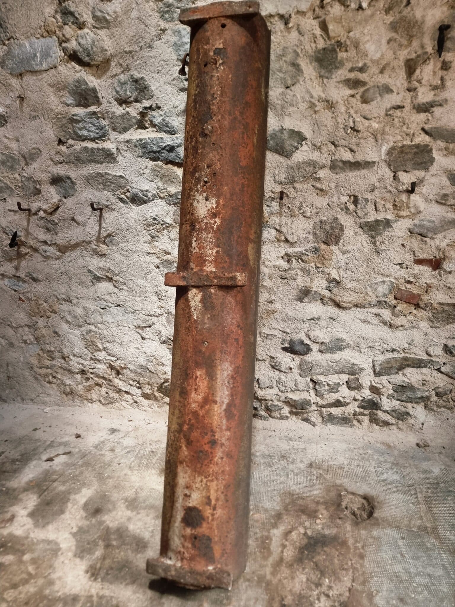 Antique French Cast Iron Water Trough 19th Century – Large Farm Trough 204 cm (5) Long antique French farm feeding trough