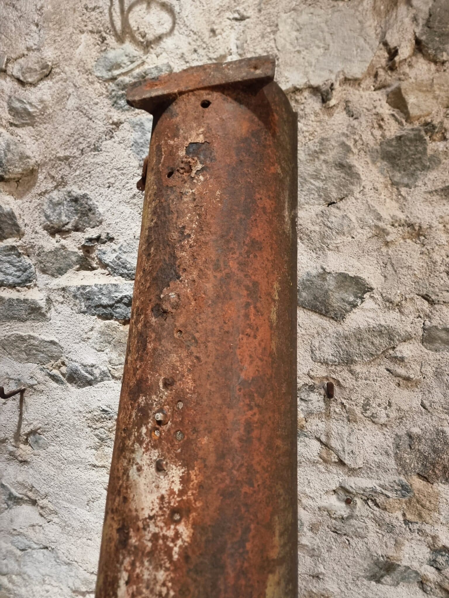 Antique French Cast Iron Water Trough 19th Century – Large Farm Trough 204 cm (7) Authentic 19th century cast iron livestock trough