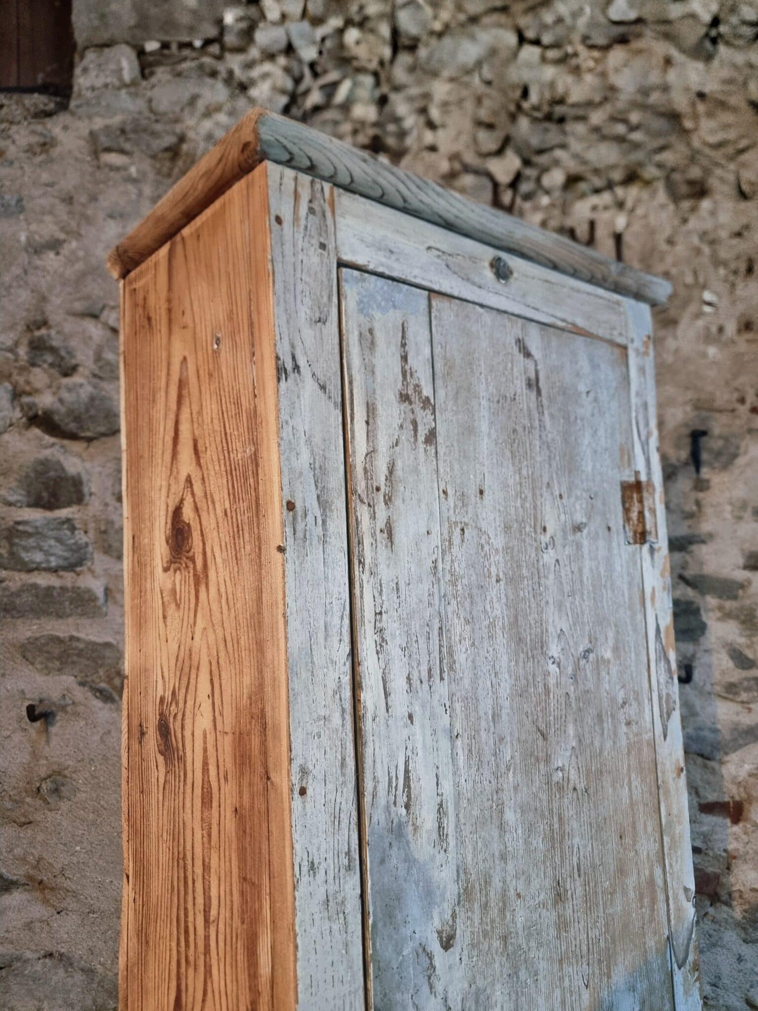 Antique French Work Cabinet 1900–1920 – Narrow Pine Kitchen Cupboard with Original Lock, 188 cm (12) Blue grey patina detail on antique pine cupboard