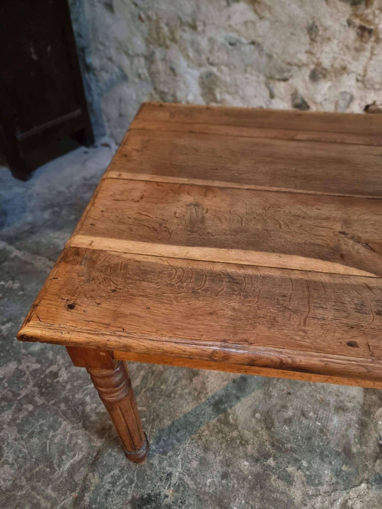 Antique French Oak Table with Drawers, Circa 1900 (6) detail of antique oak table corner and wood grain