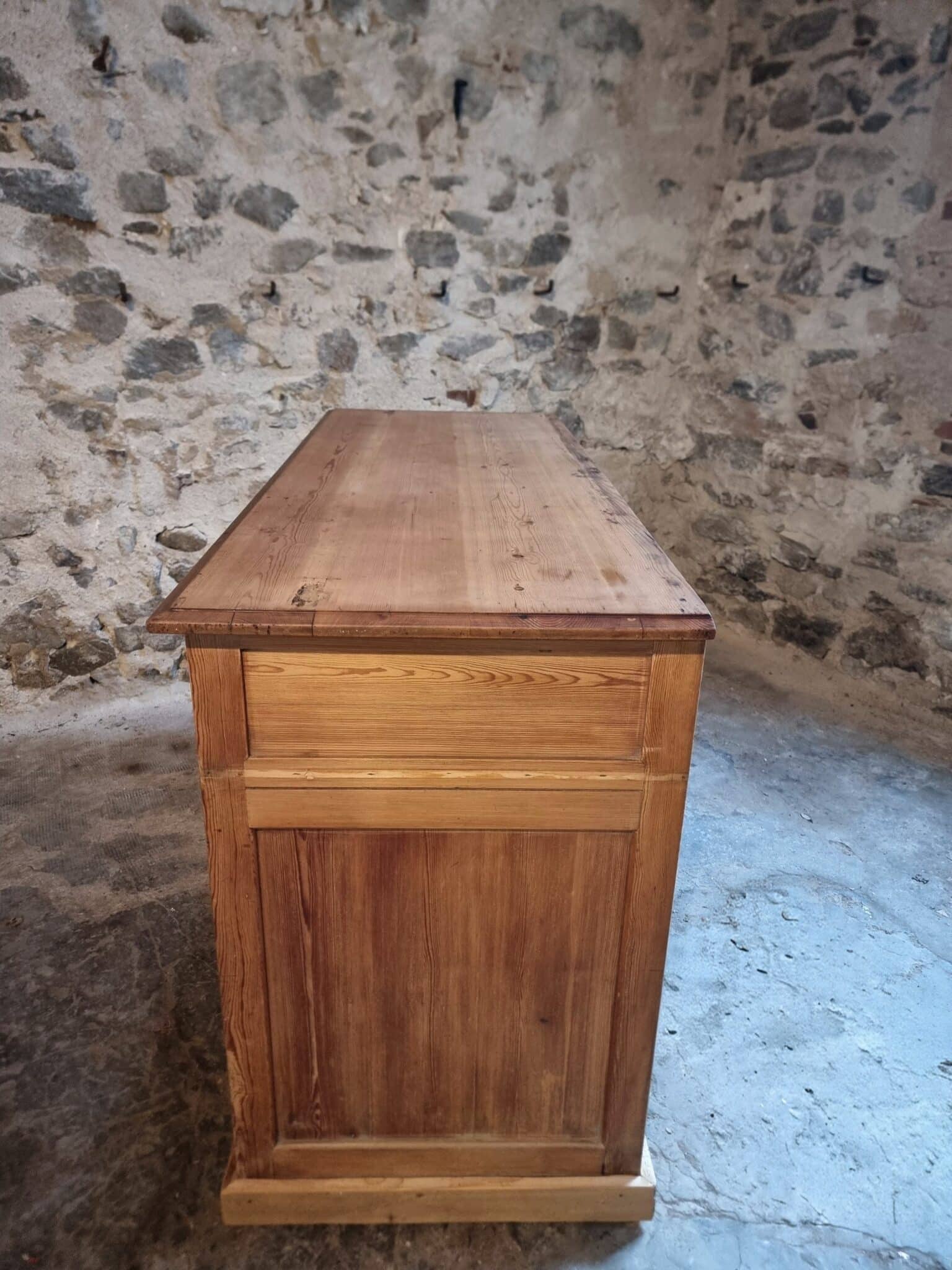 French Rustic Sideboard Cabinet 1920s – Antique Pine Buffet – Kitchen Island Counter – 3 Door Storage Cabinet (17) Rustic buffet counter side view