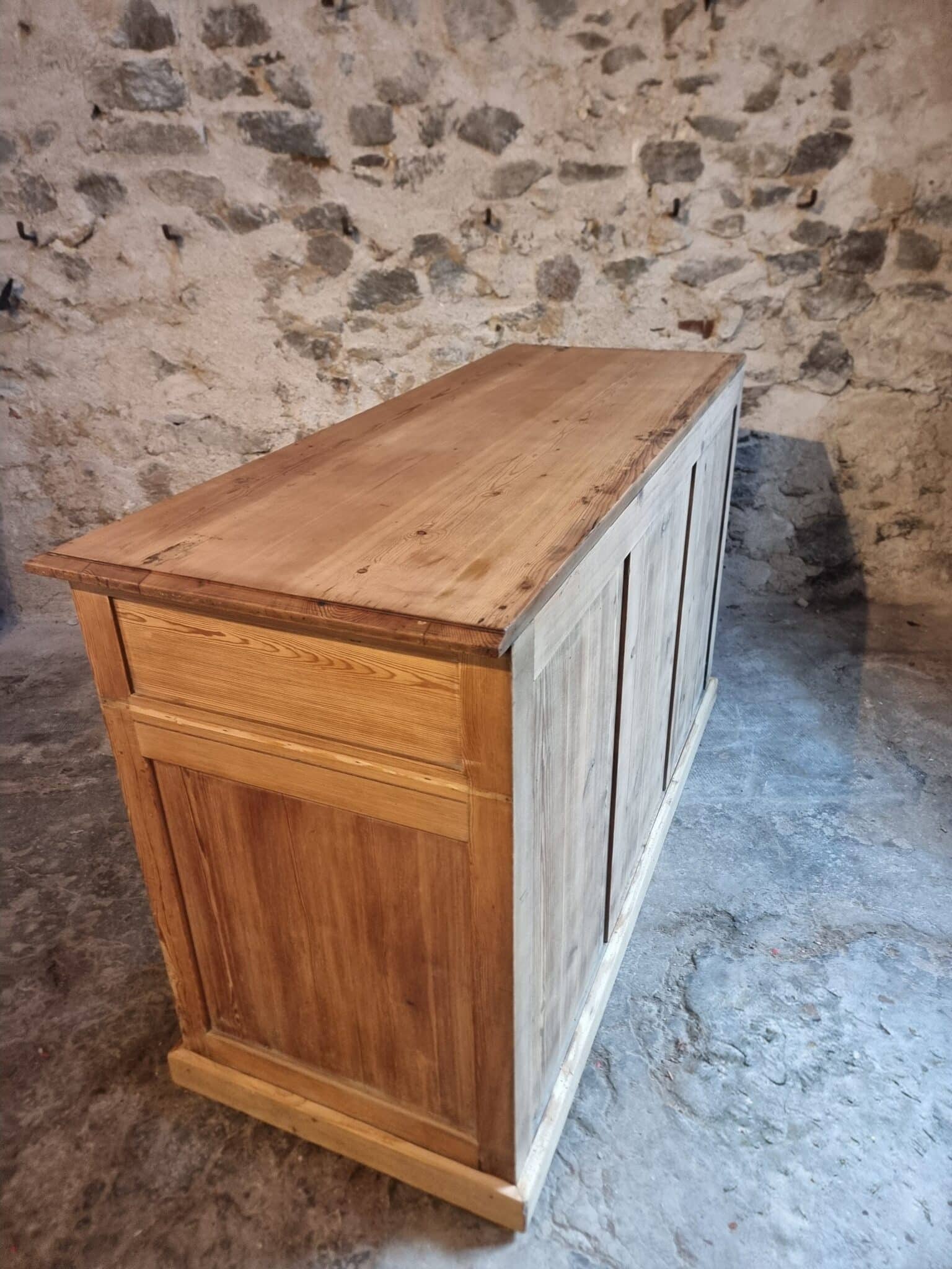 French Rustic Sideboard Cabinet 1920s – Antique Pine Buffet – Kitchen Island Counter – 3 Door Storage Cabinet (18) French rustic counter side view