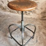 Vintage French Industrial Stool – Heliolith – Adjustable Workshop Seat – 1950s (1)