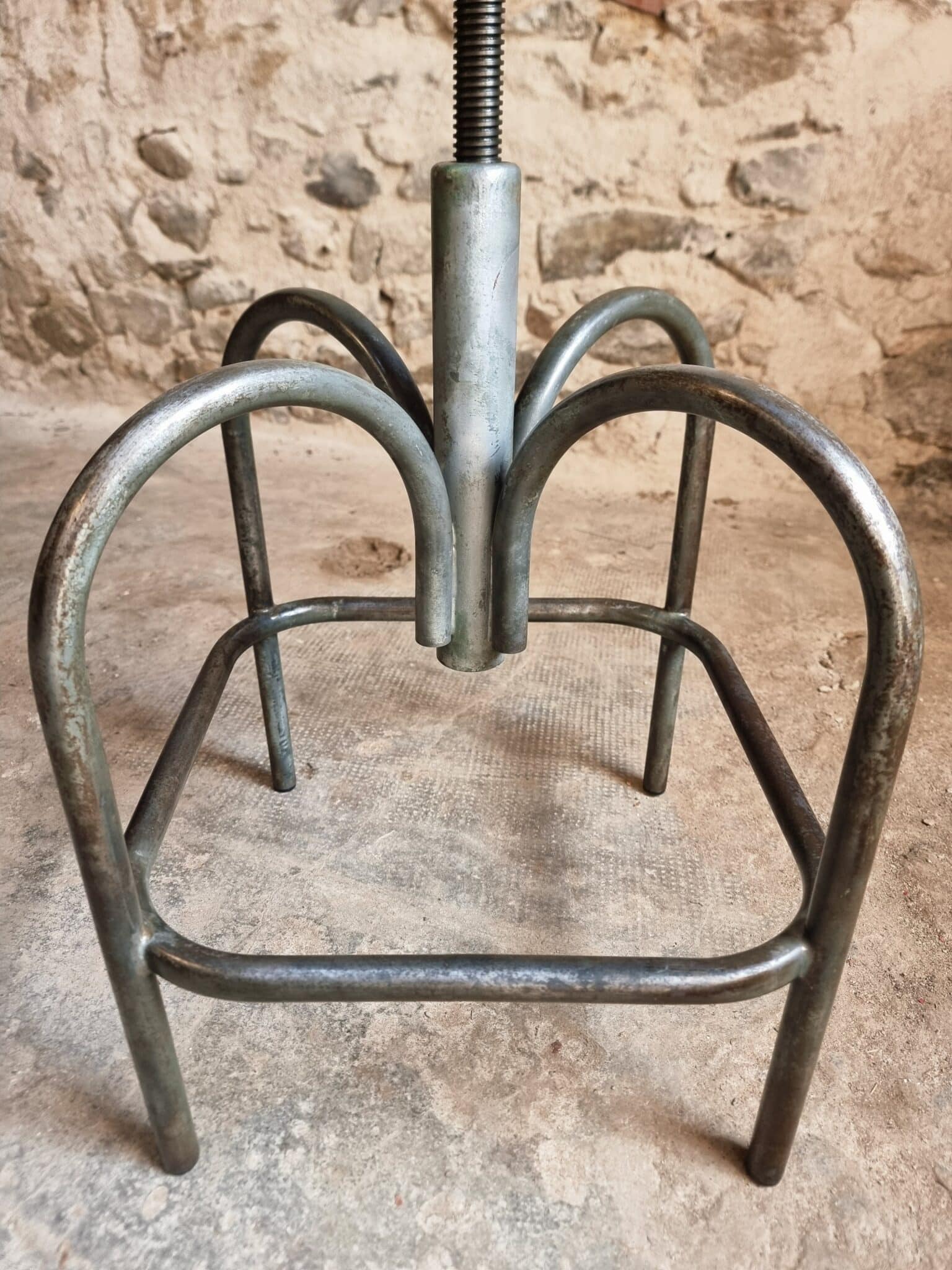 Vintage French Industrial Stool – Heliolith – Adjustable Workshop Seat – 1950s (6)