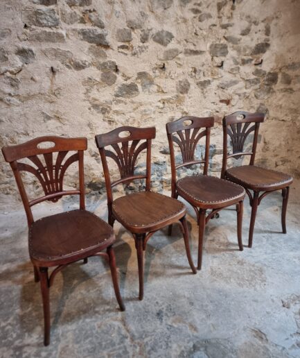 Set of 4 Antique Thonet French Bistro Chairs – circa 1920 (1)