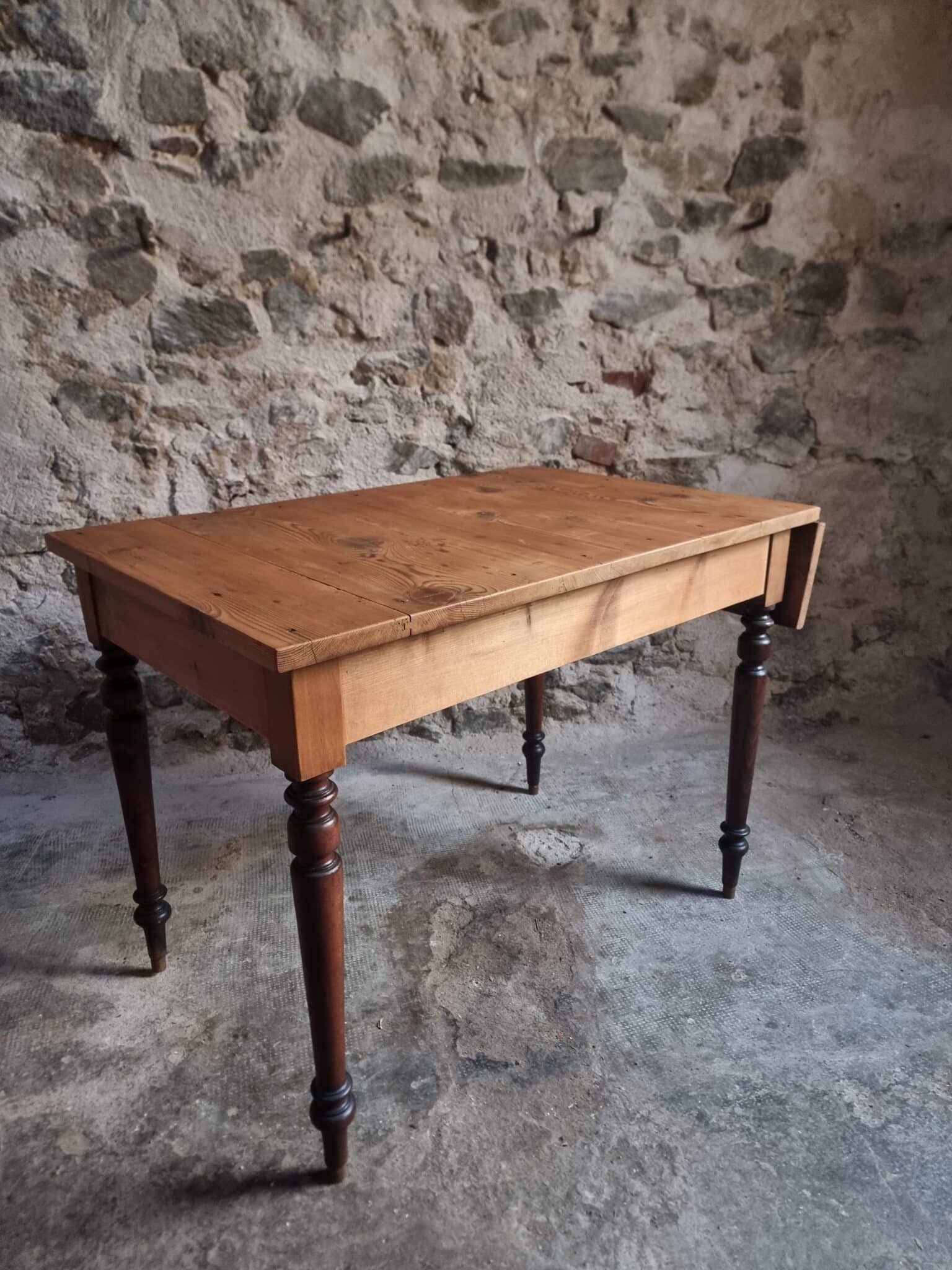 Vintage French Kitchen Writing Table, Extendable, 1930s (3)