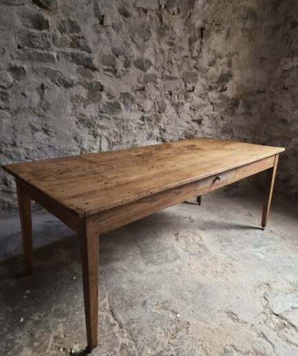 Antique French Farmhouse Dining Table in Oak and Poplar, 1850–1900 (1)