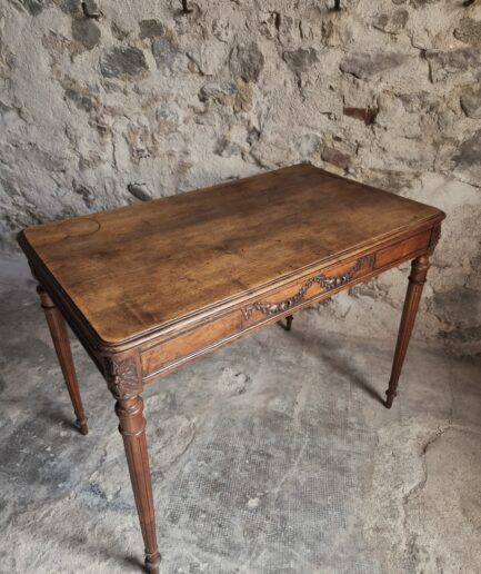 Antique French Walnut Writing Desk, Louis XVI Style, Late 19th Century, c. 1880–1900 (1)