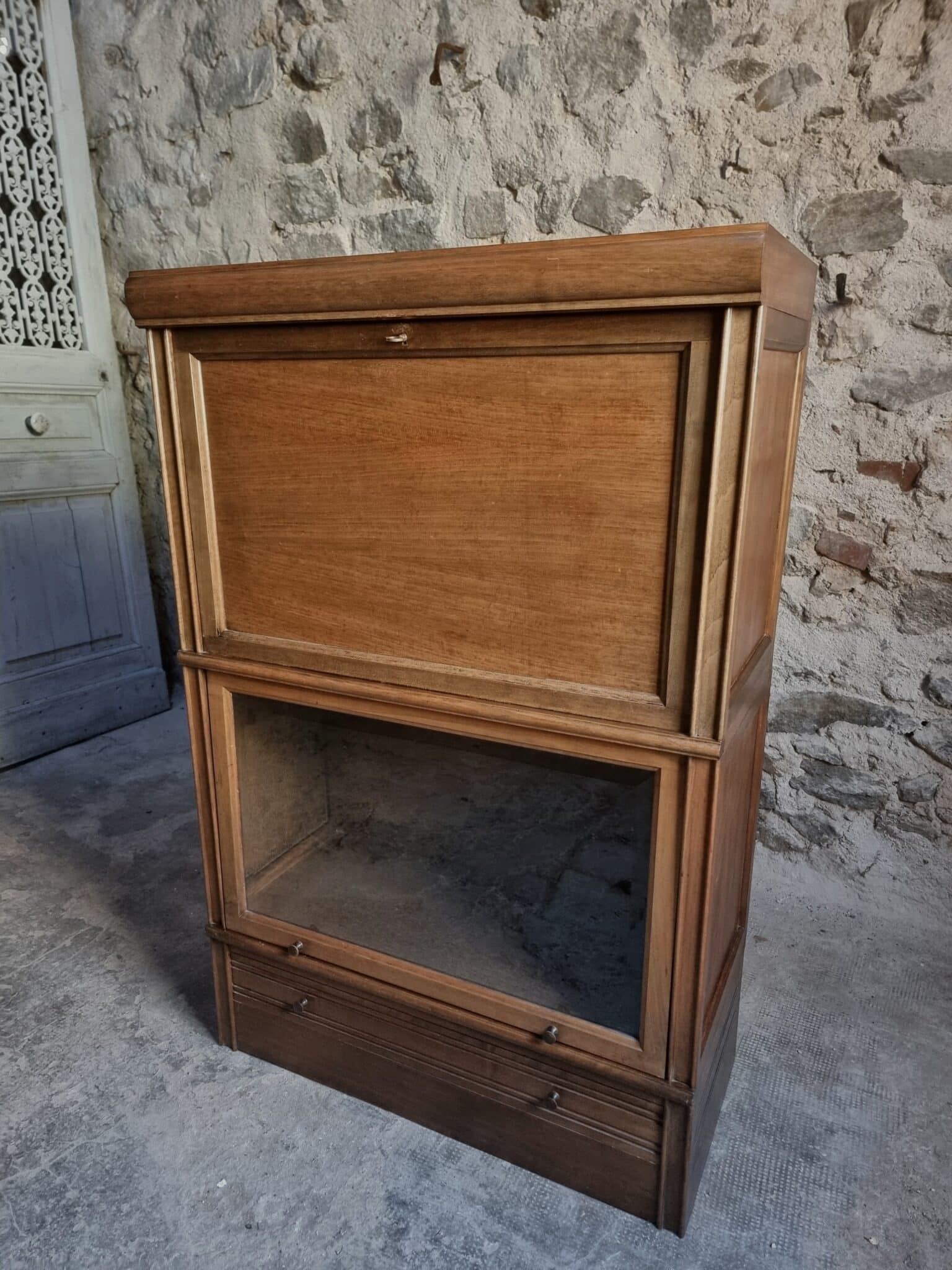 Vintage Globe Wernicke Style Drinks Cabinet, Modular Mahogany Bar Cabinet, 1960s Display Cabinet (1) Vintage Globe Wernicke Style Drinks Cabinet, Modular Mahogany Bar Cabinet, 1960s Display Cabinet (1)
