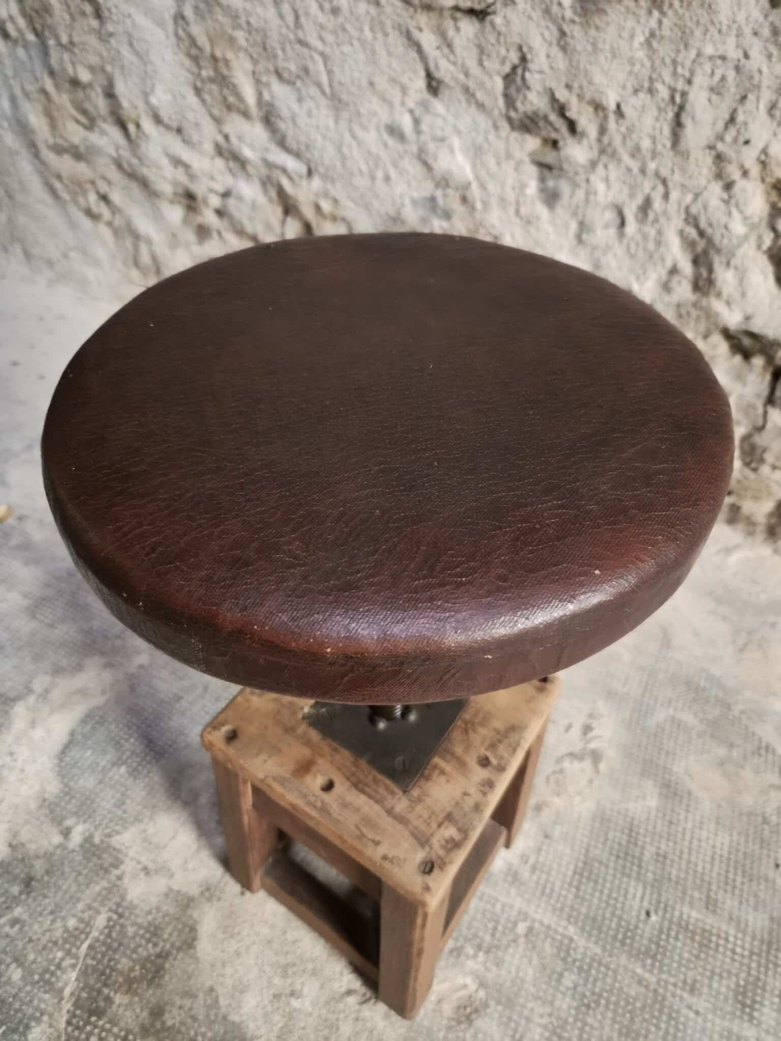 Antique French Adjustable Oak Workshop Stool Swivel Work Stool Industrial Stool Early 20th Century (14)