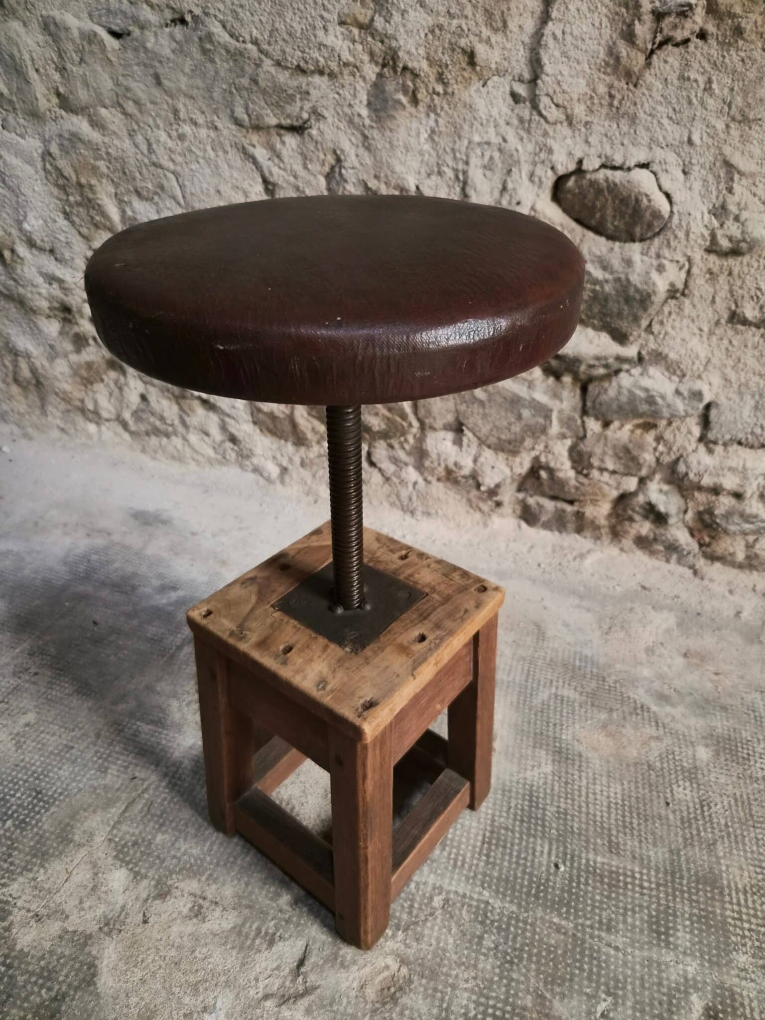 Antique French Adjustable Oak Workshop Stool Swivel Work Stool Industrial Stool Early 20th Century (7)