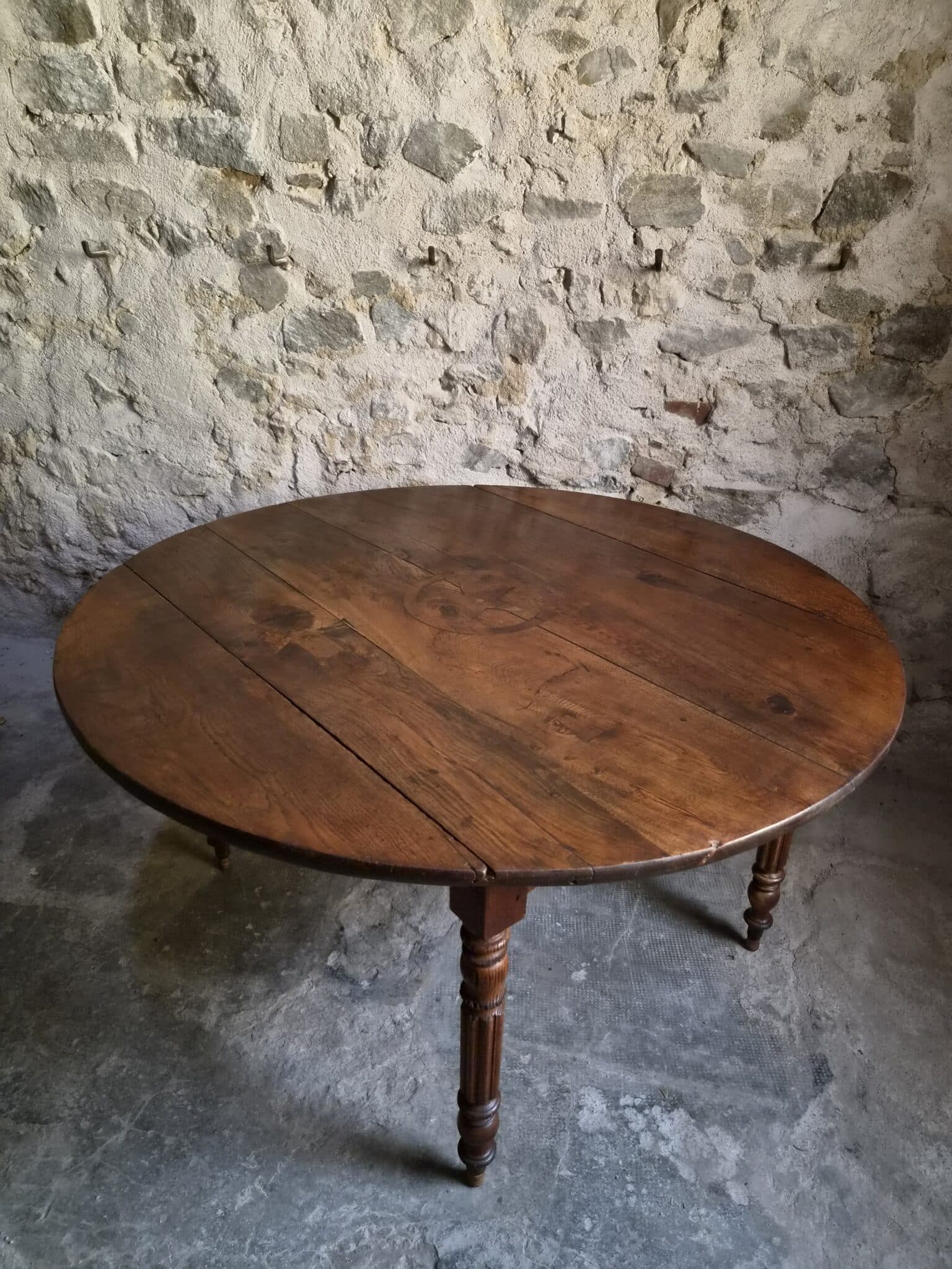 Antique French Round Oak Drop Leaf Dining Table Star Inlay c. 1850–1880 (1) Antique French Round Oak Drop Leaf Dining Table Star Inlay c. 1850–1880 (1)