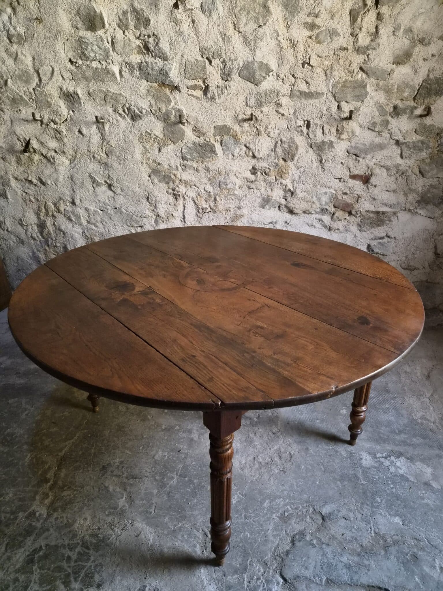 Antique French Round Oak Drop Leaf Dining Table Star Inlay c. 1850–1880 (14)