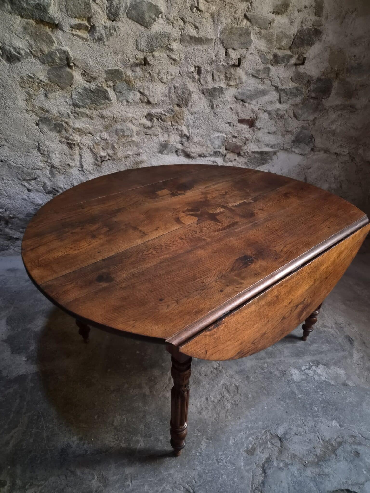 Antique French Round Oak Drop Leaf Dining Table Star Inlay c. 1850–1880 (7)