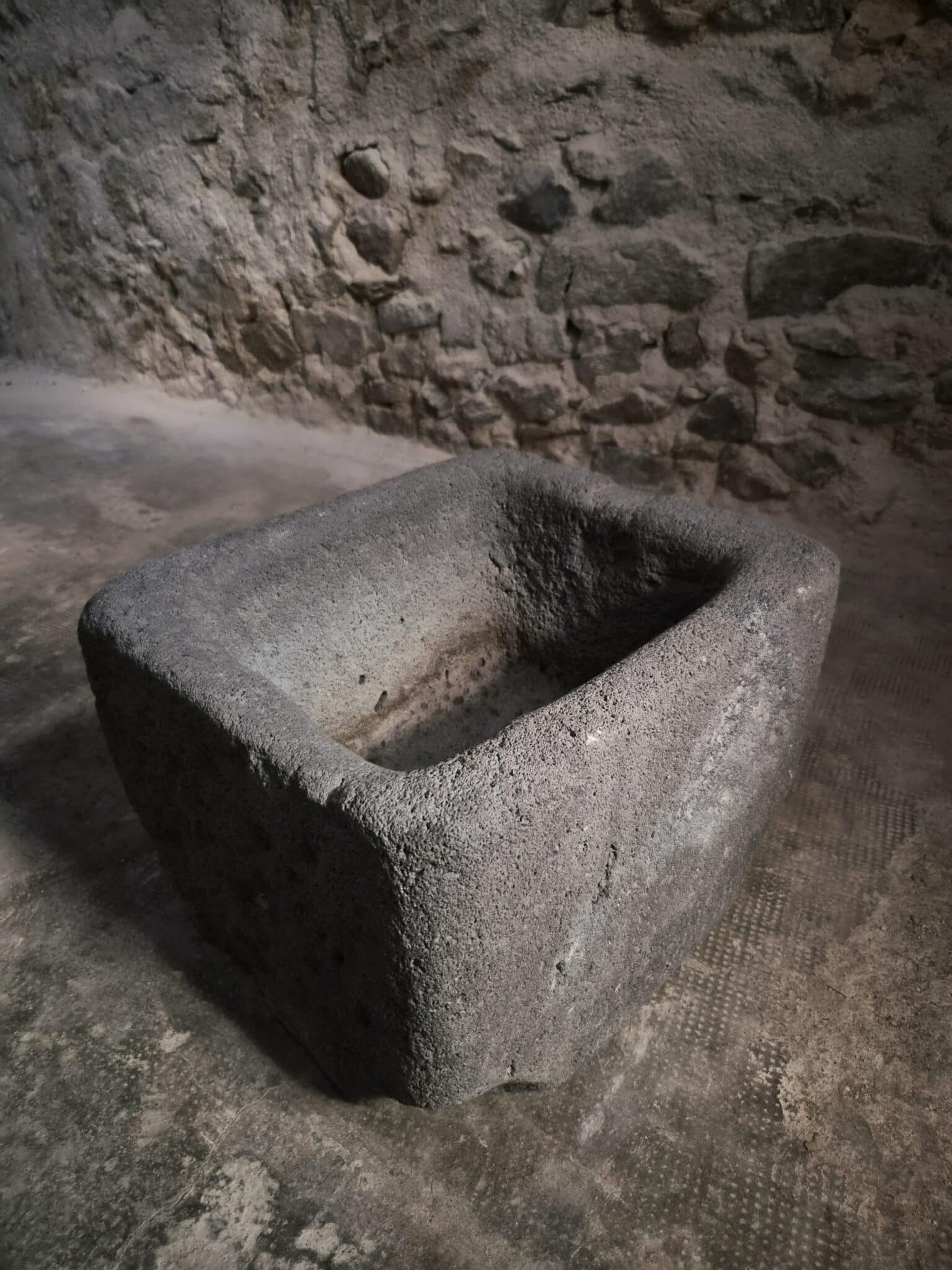 Antique French Volcanic Stone Trough Sink, Auvergne, 18th Century (3)