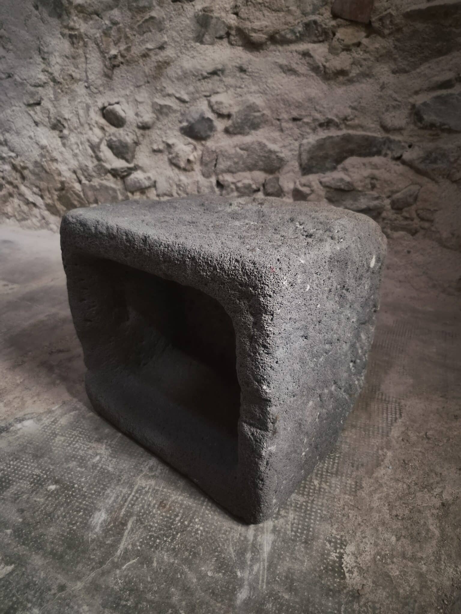 Antique French Volcanic Stone Trough Sink, Auvergne, 18th Century (7)