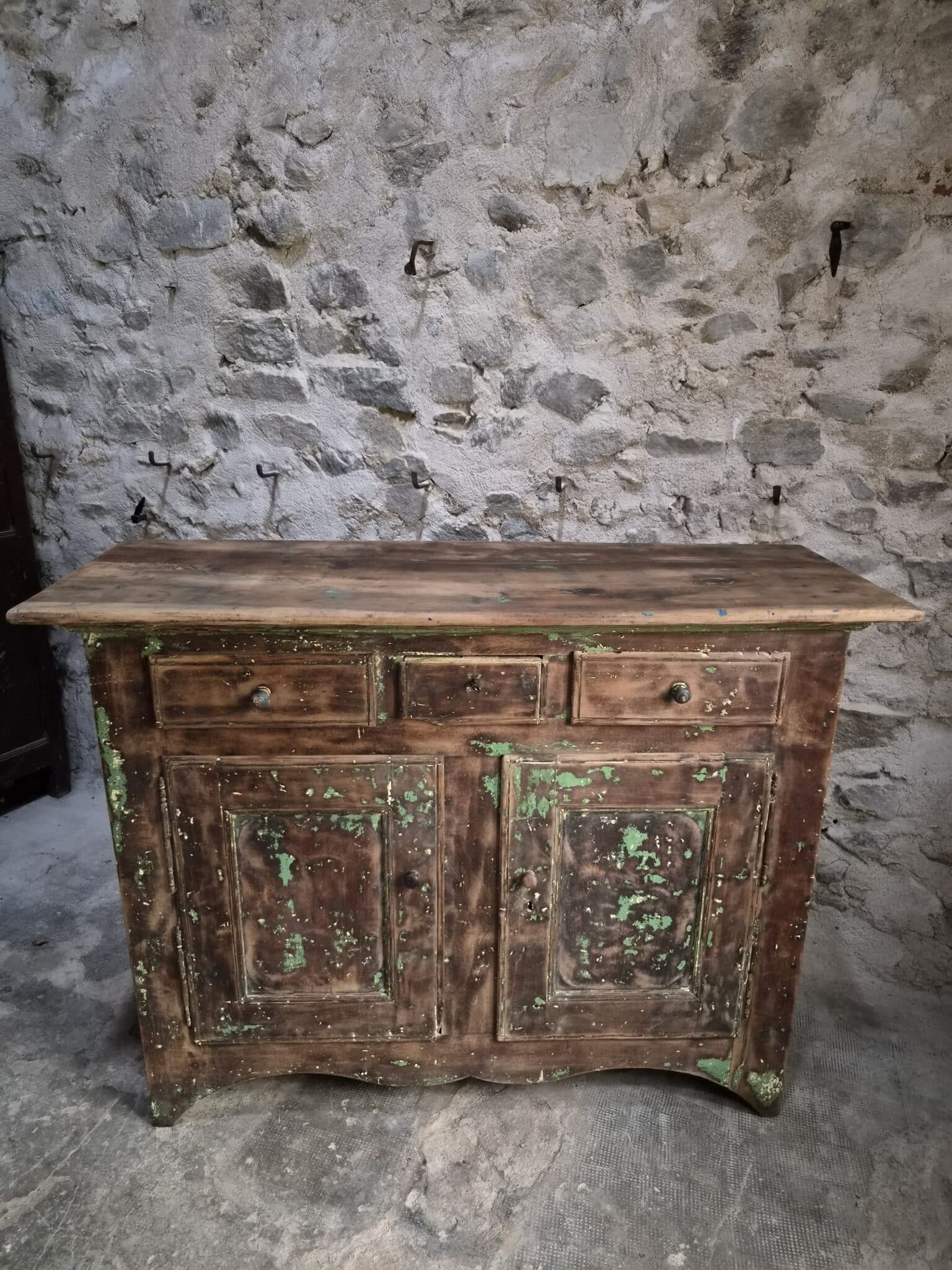 Rustic French Walnut Buffet Cabinet, 18th Century, 3 Drawers & 2 Doors (6)