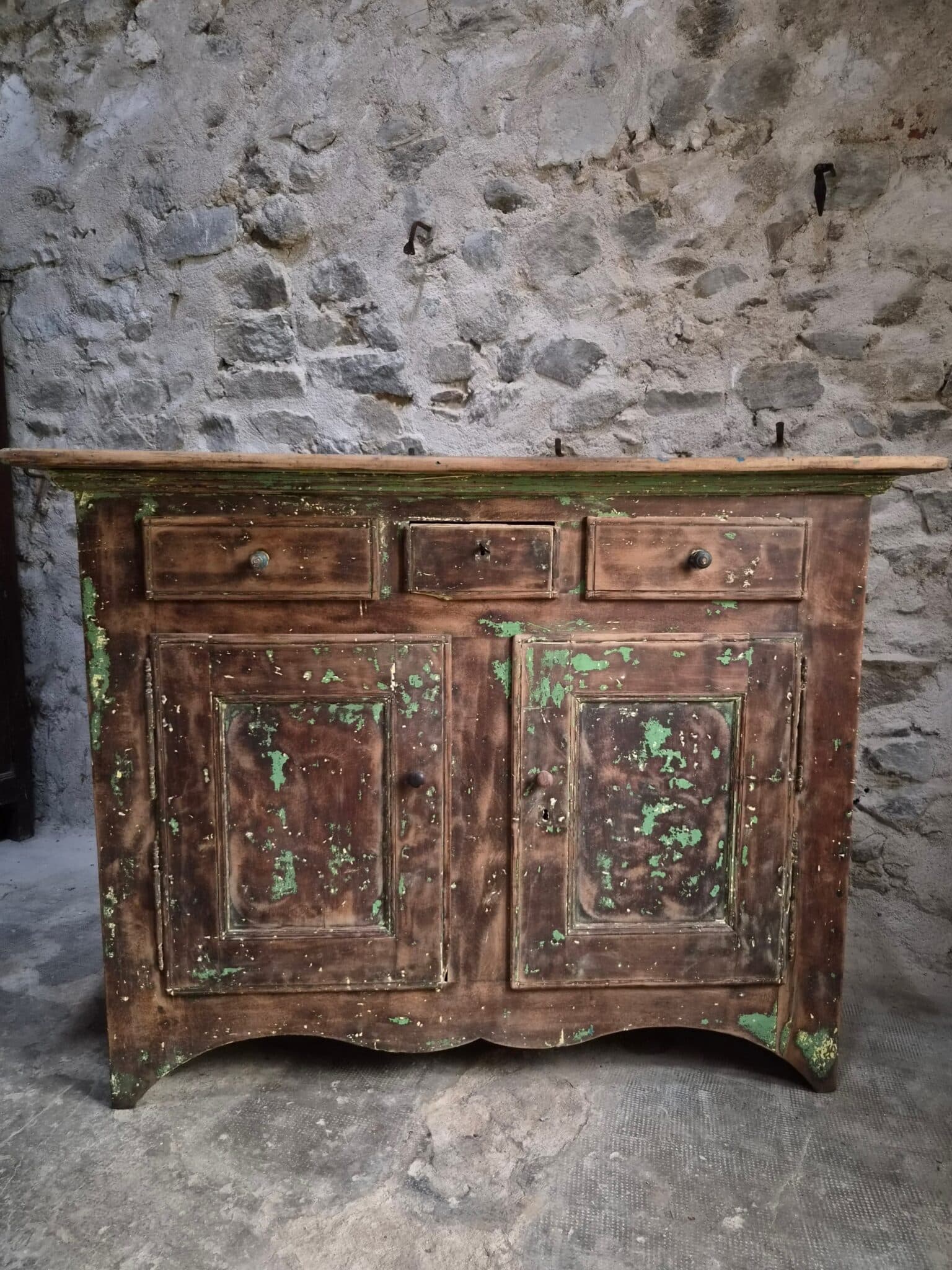 Rustic French Walnut Buffet Cabinet, 18th Century, 3 Drawers & 2 Doors (7)