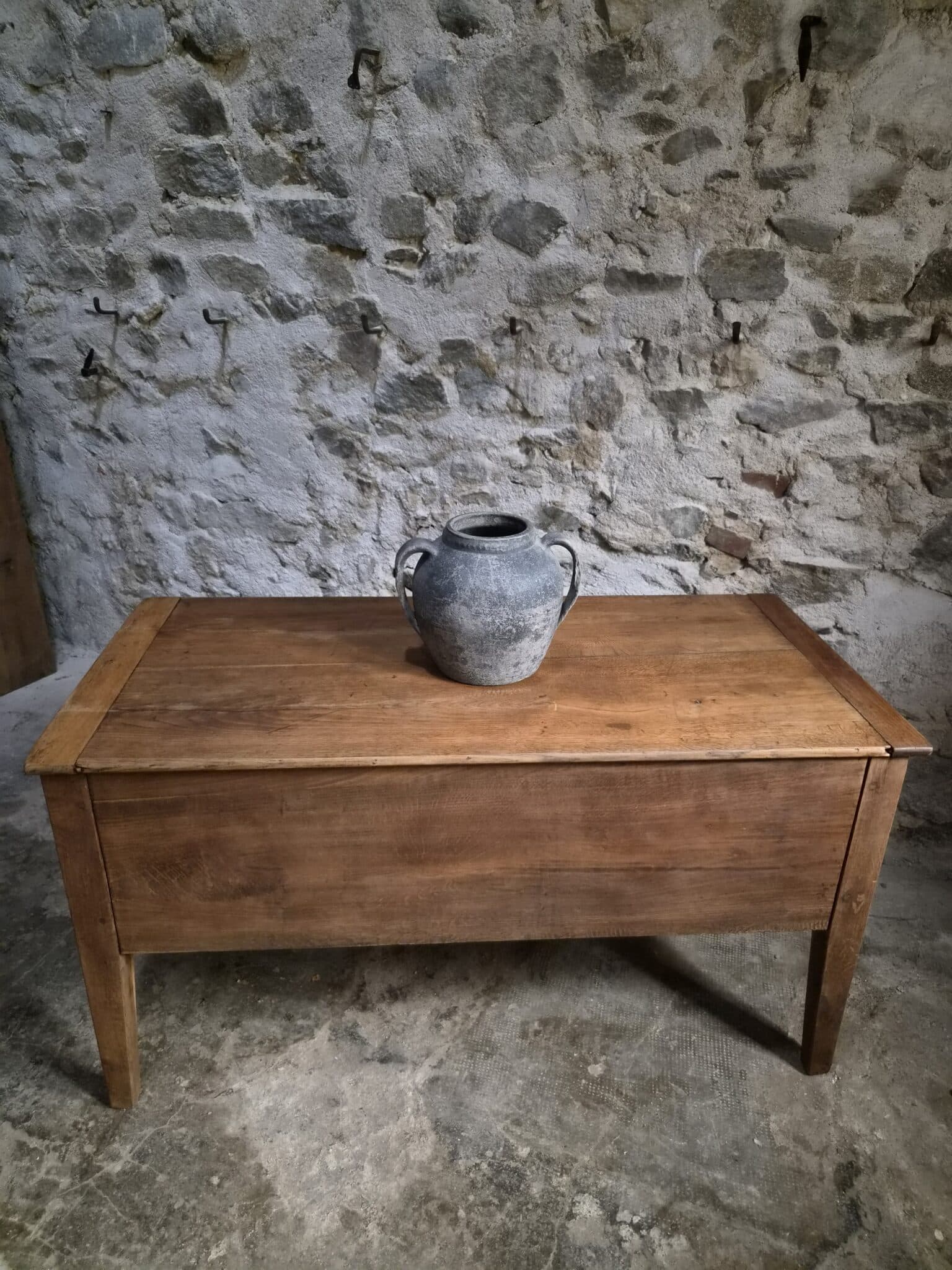Antique French Oak Flour Chest – 19th Century Farmhouse Side Table (20)