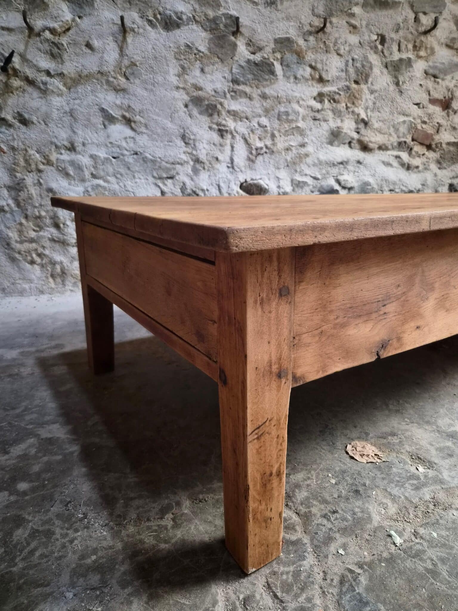 French Antique Oak Coffee Table – 19th Century XXL Farmhouse Table (6)