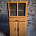 Vintage French Art Deco Kitchen Cabinet with Bakelite Handles, 1930s–1940s (1)